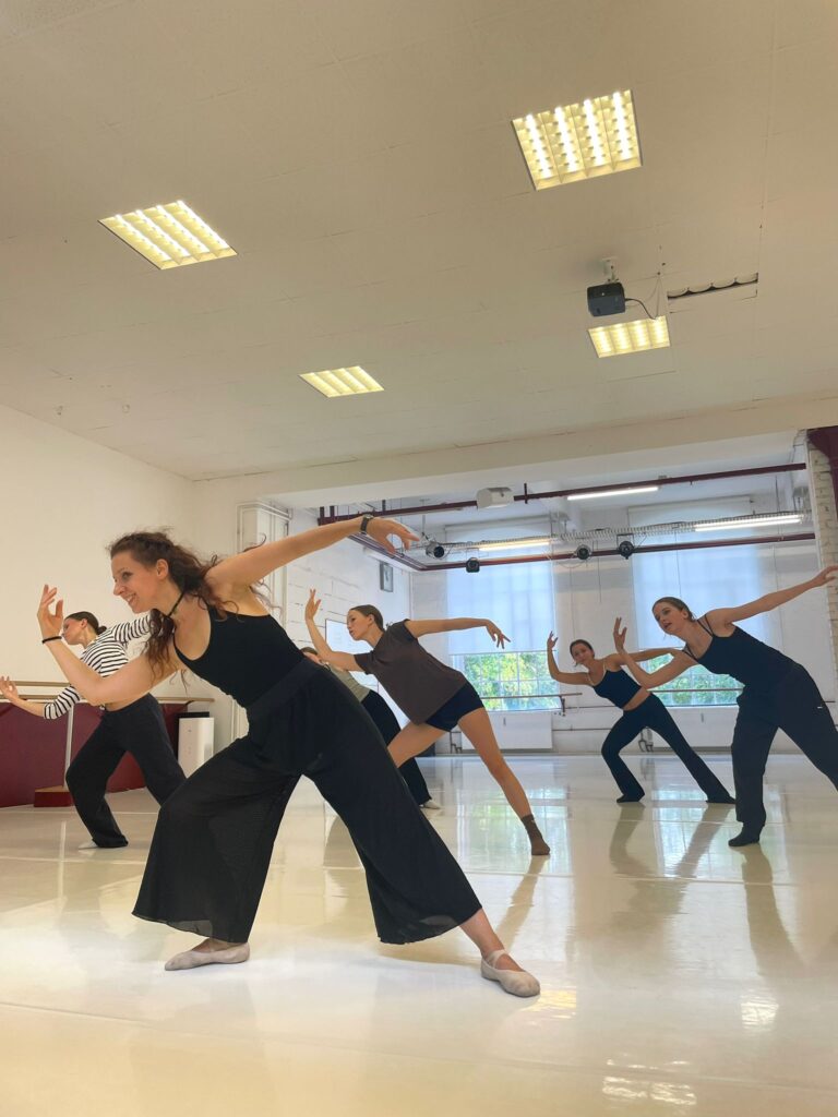 Tanzworkshop, 2025, Winterferien, Elisabeth Krause, Zeitgenössischer Tanz, Choreographie, Improvisation